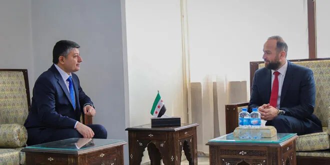 وزير الإعلام يبحث مع أذربيجان تعزيز التعاون الإعلامي بين البلدين