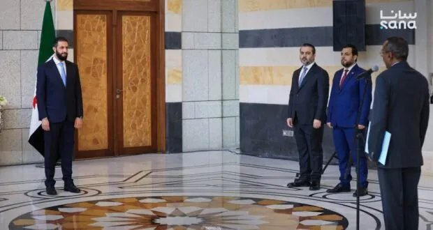 الرئيس الشرع يستقبل أوراق اعتماد سفير الصومال الجديد في دمشق