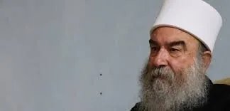 نفي قاطع لمحاولة اغتيال الشيخ حكمت الهجري في السويداء: تفاصيل الحقيقة