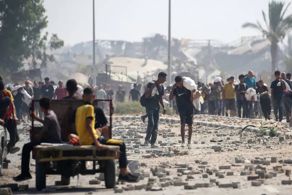 خطة أمريكية مثيرة للجدل لإدارة غزة بعد الحرب: خبير دولي يكشف التفاصيل والتحديات القانونية