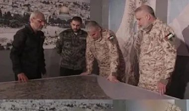 تغييرات في "الجزيرة" وإقالة مديرها: هل دفعت القناة ثمن صورة أبو عبيدة المسربة؟