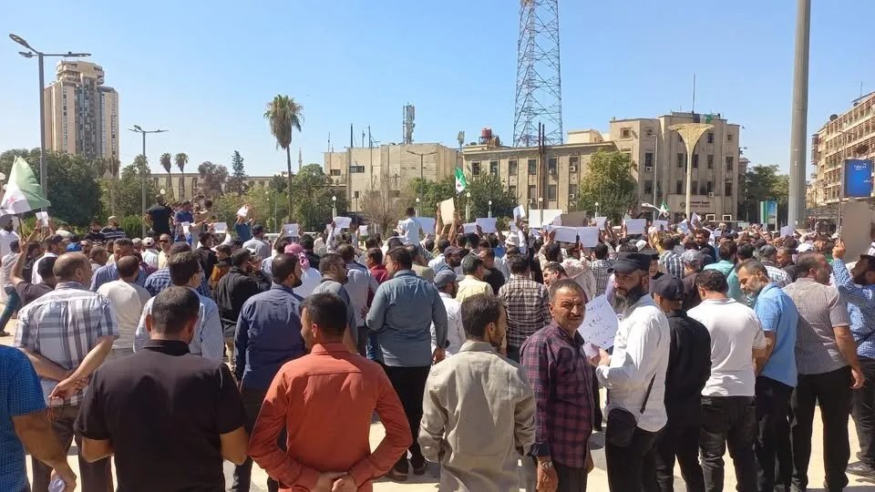 معلمو حلب يرفعون أصواتهم للمطالبة بالرواتب المتأخرة والتثبيت