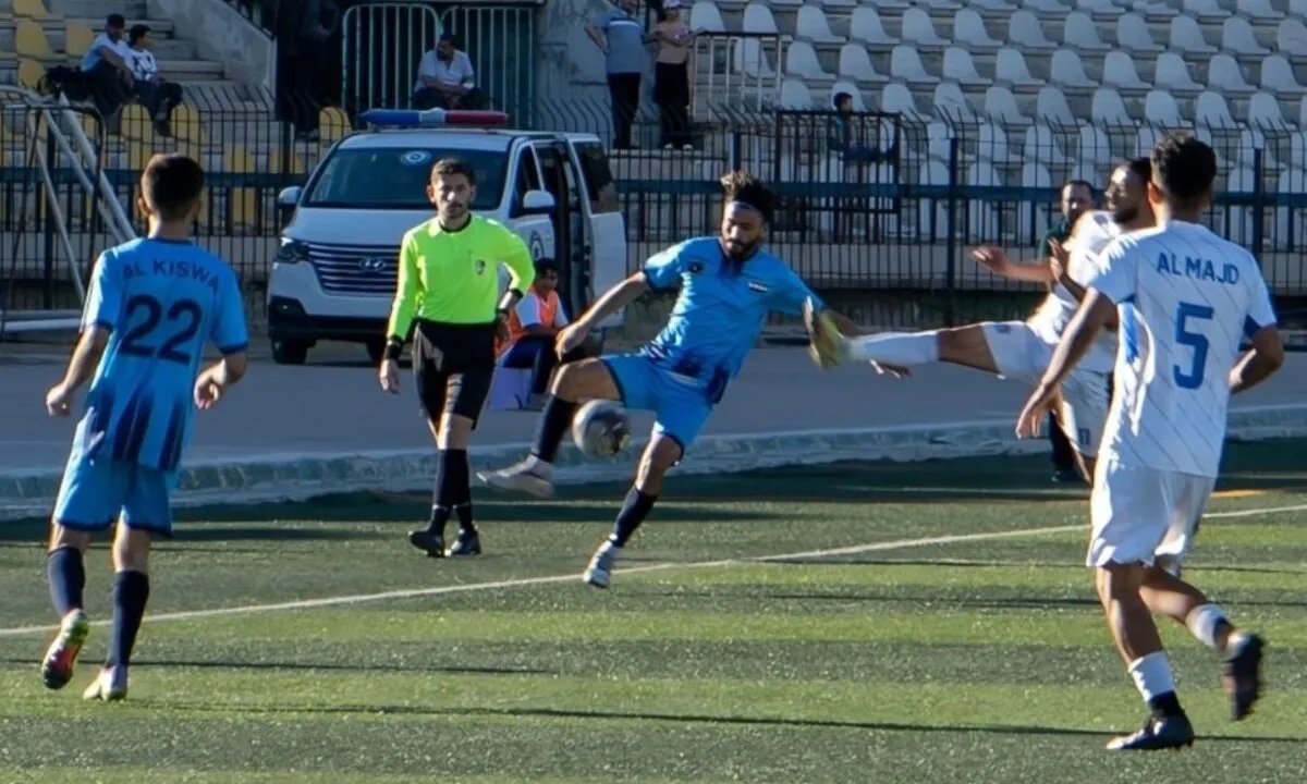 استعدادات مكثفة للدوري السوري الممتاز لكرة القدم: تحديات مالية وترقب لانطلاق الموسم الجديد