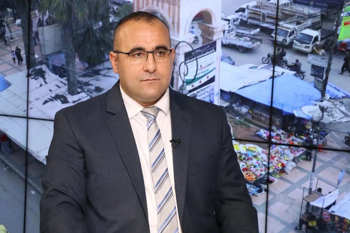 عمر رحمون يعلن عن تأسيس "حركة النهج الوسطي في سوريا" بعد رهانه على سقوط الشرع