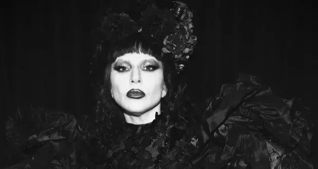 إطلالات لا تُنسى في حفل VMA 2025: ليدي غاغا تتألق وملابس جريئة تخطف الأنظار