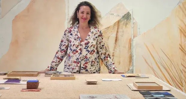 شفاء غدار: فنانة لبنانية تجد في دبي واحة للإبداع وتجسد فلسفة الجداريات في الفن المعاصر