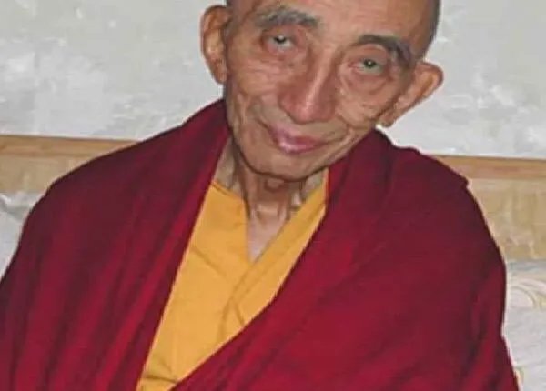 كوشوك باكولا رينبوتشي: قصة الراهب الدبلوماسي الذي أعاد إحياء البوذية في منغوليا