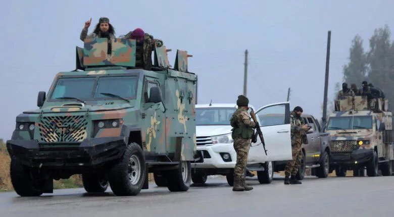 زيادة رواتب الجيش السوري: 200 دولار للمتزوجين.. هل هي بداية التوحيد؟