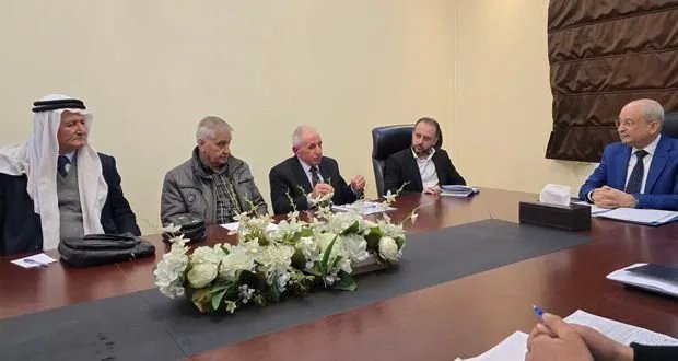 وزير النقل يبحث حلولاً لصعوبات تواجه أصحاب الشاحنات في سوريا