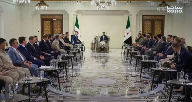 الرئيس الشرع يستقبل وفداً روسياً رفيع المستوى لبحث تعزيز التعاون الثنائي