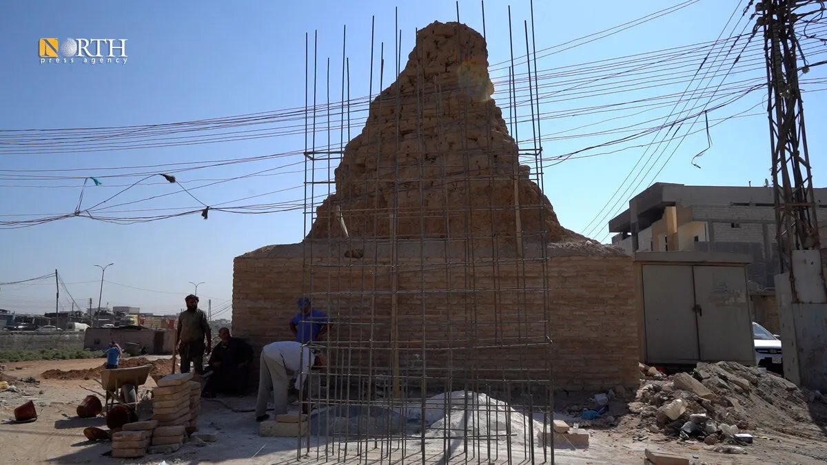 الإدارة الذاتية تعيد إحياء الرقة: مشروع لبناء بوابة أثرية على الطراز العباسي