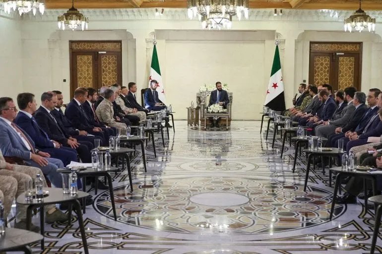 سوريا وروسيا: آفاق جديدة للتعاون أم إعادة تقييم للاتفاقيات السابقة؟