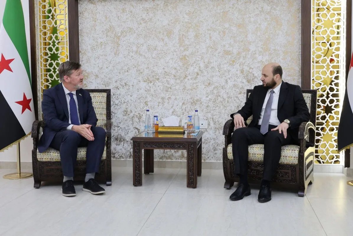 سوريا وأمريكا تبحثان فرص الاستثمار والتعاون الاقتصادي في لقاءات مكثفة