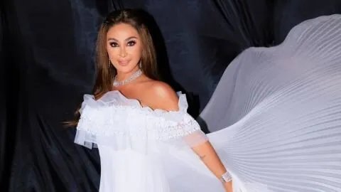 إليسا تعود بقوة إلى الساحة الفنية وتعد جمهورها بمفاجآت