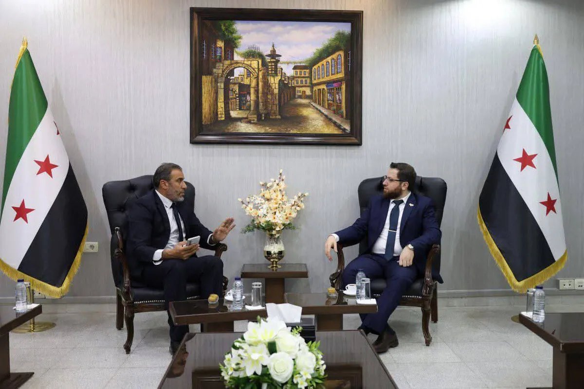 الاتحاد العام لنقابات العمال ووزارة التنمية الإدارية يبحثان آليات تطبيق قرار تقليص العقود وتأثيره على العاملين