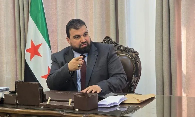 الحكومة السورية تتعهد بإعادة مهجري السويداء وقيادي يقترح حلاً للأزمة