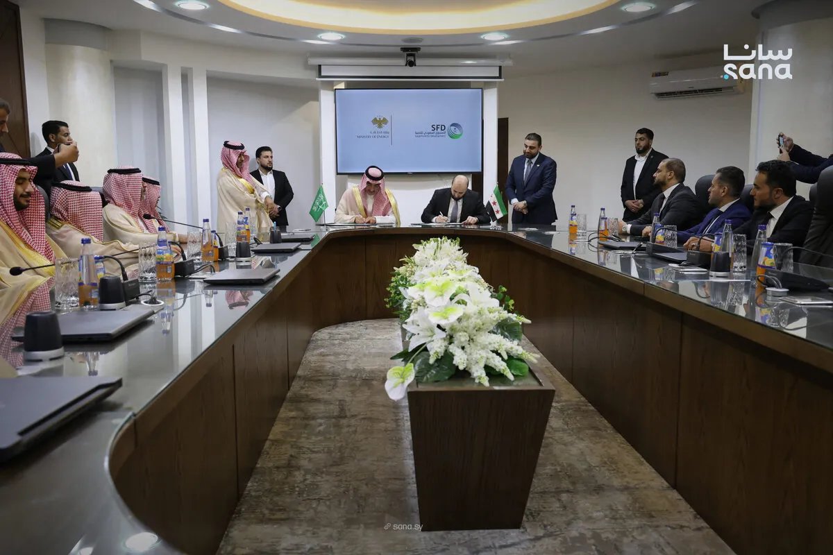 السعودية تدعم قطاع الطاقة السوري بمنحة نفطية تتجاوز المليون ونصف برميل