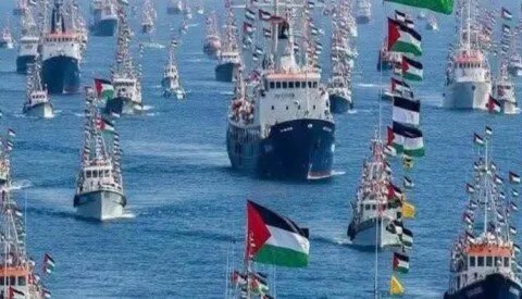 أسطول الصمود يتحدى الصعاب: رحلة بحرية تواجه الحصار والتأجيل ومزاج البحر