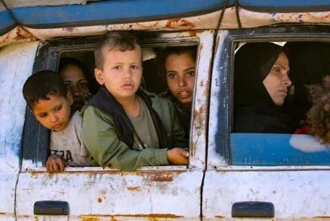 خطة إسرائيلية مثيرة للجدل لتهجير سكان غزة: تفاصيل الخطة والخلافات الداخلية تكشف عن عقبات