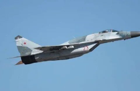 تقرير يكشف: الجزائر الدولة العربية الأكثر تحصينًا ضد الضربات الجوية الإسرائيلية بفضل أسلحة روسية وصينية متطورة