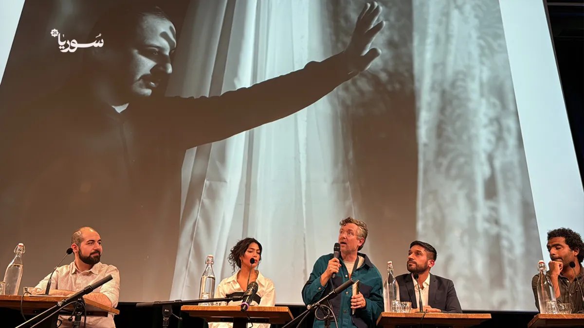 بالصور: سامر دعبول يوثق رحلة اندماج السوريين في هولندا.. قصص من الذاكرة والحاضر