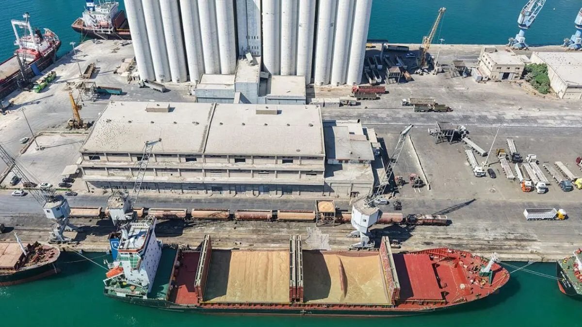 وصول شحنتي قمح أوكراني إلى مرفأ طرطوس لدعم مخزون سوريا الاستراتيجي