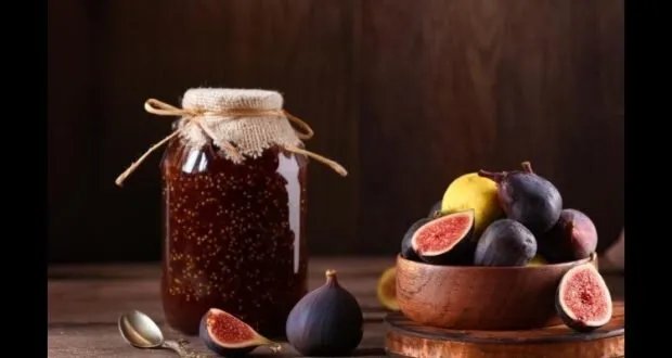 دليلكم المفصل لتحضير مربى التين المجفف اللذيذ في المنزل