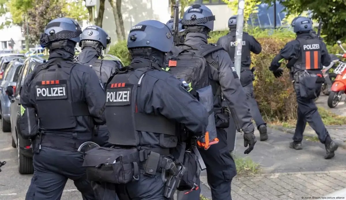 ألمانيا: اعتقال شاب بتهمة تنفيذ هجوم طعن في إيسن بدوافع "جهادية"