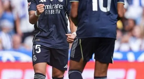 ريال مدريد يحلق في صدارة الليغا بفوز صعب على ريال سوسييداد