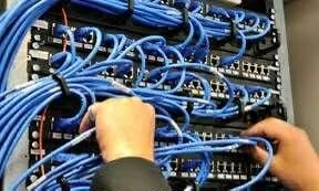 مدير اتصالات ريف دمشق يكشف عن خطة لتحسين الخدمة ويدعو للتعاون لمكافحة سرقة الكابلات