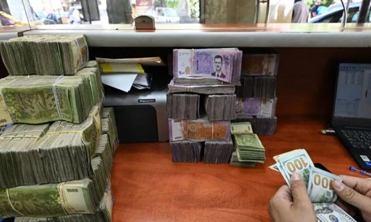 تراخيص الصرافة الجديدة في سوريا: تعزيز المنافسة أم فوضى السوق؟