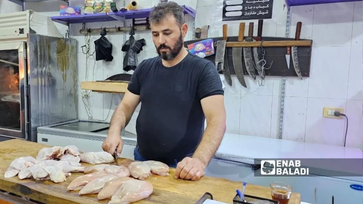 ارتفاع أسعار البيض والدجاج في الأسواق السورية يثير قلق المستهلكين