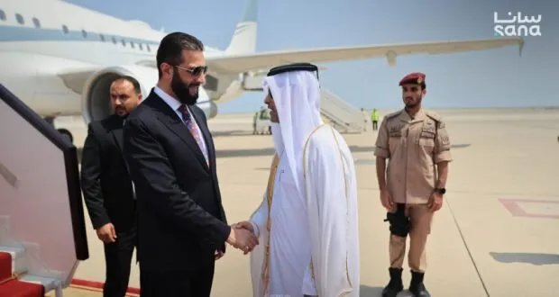 الرئيس الشرع في الدوحة للمشاركة في القمة العربية الإسلامية الطارئة