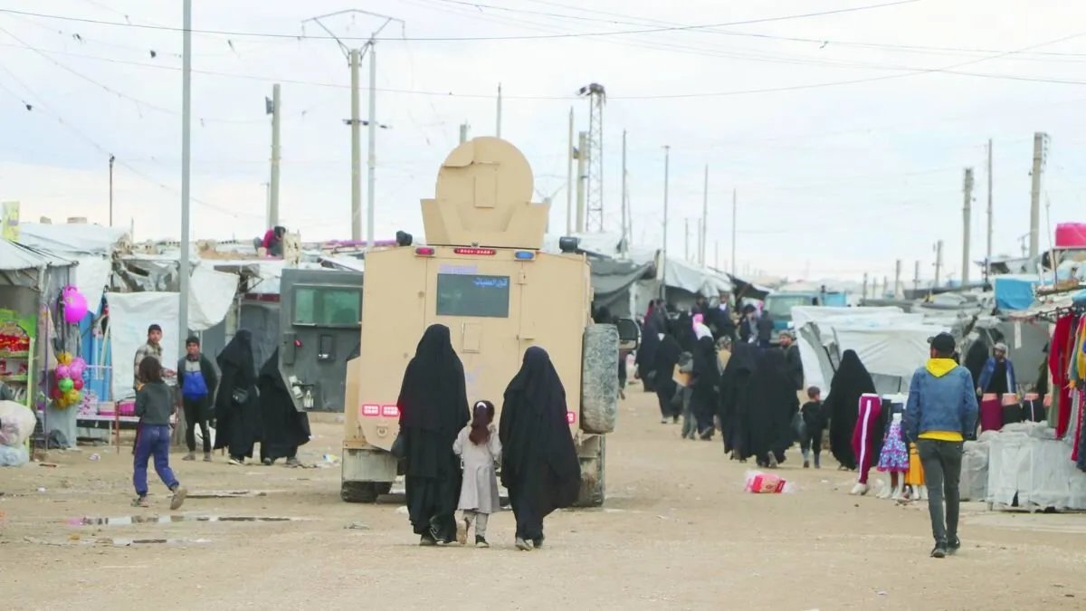 محاكمة ثلاث فرنسيات بتهمة الانتماء لتنظيم "الدولة الإسلامية" في سوريا: تفاصيل القضية وتداعياتها