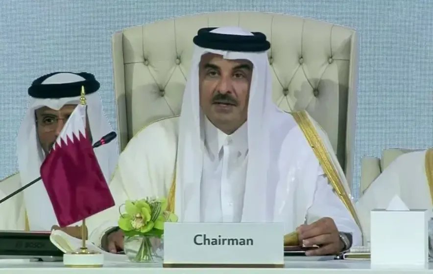 أمير قطر يدين "العدوان الإسرائيلي الغادر" ويدعو إلى إنهاء الحرب على غزة