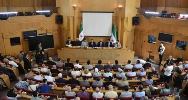 وزير الثقافة يستمع لمطالب المثقفين في حلب ويعرض رؤية لتطوير القطاع الثقافي