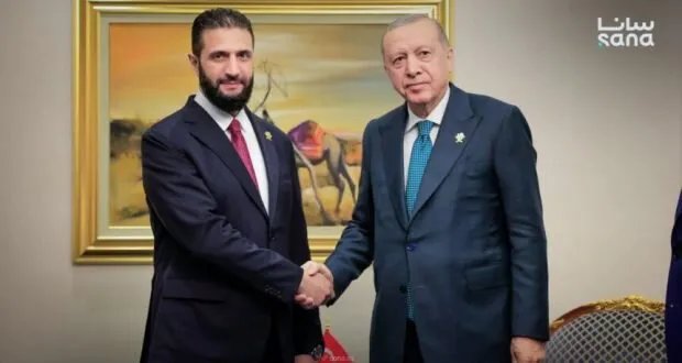 الرئيس الشرع وأردوغان يجتمعان على هامش القمة العربية الإسلامية الطارئة في الدوحة