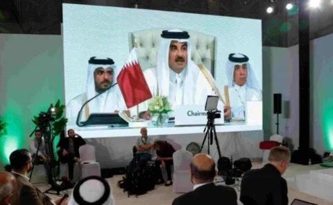 قمة الدوحة الطارئة: غيابات لافتة، تهديدات نتنياهو المتزامنة، ومطالبات إيران بقطع العلاقات مع إسرائيل