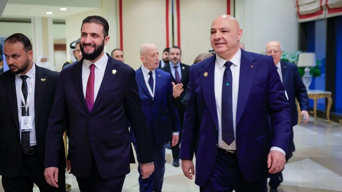 الشرع وعون يبحثان ملفات شائكة: ترسيم الحدود والموقوفين يتصدران المباحثات السورية اللبنانية