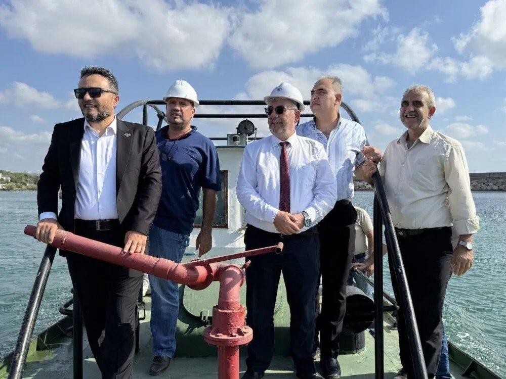 غموض يكتنف أول شحنة نفط سورية مُصدّرة منذ 14 عاماً: ثلاثة أسئلة تنتظر إجابات