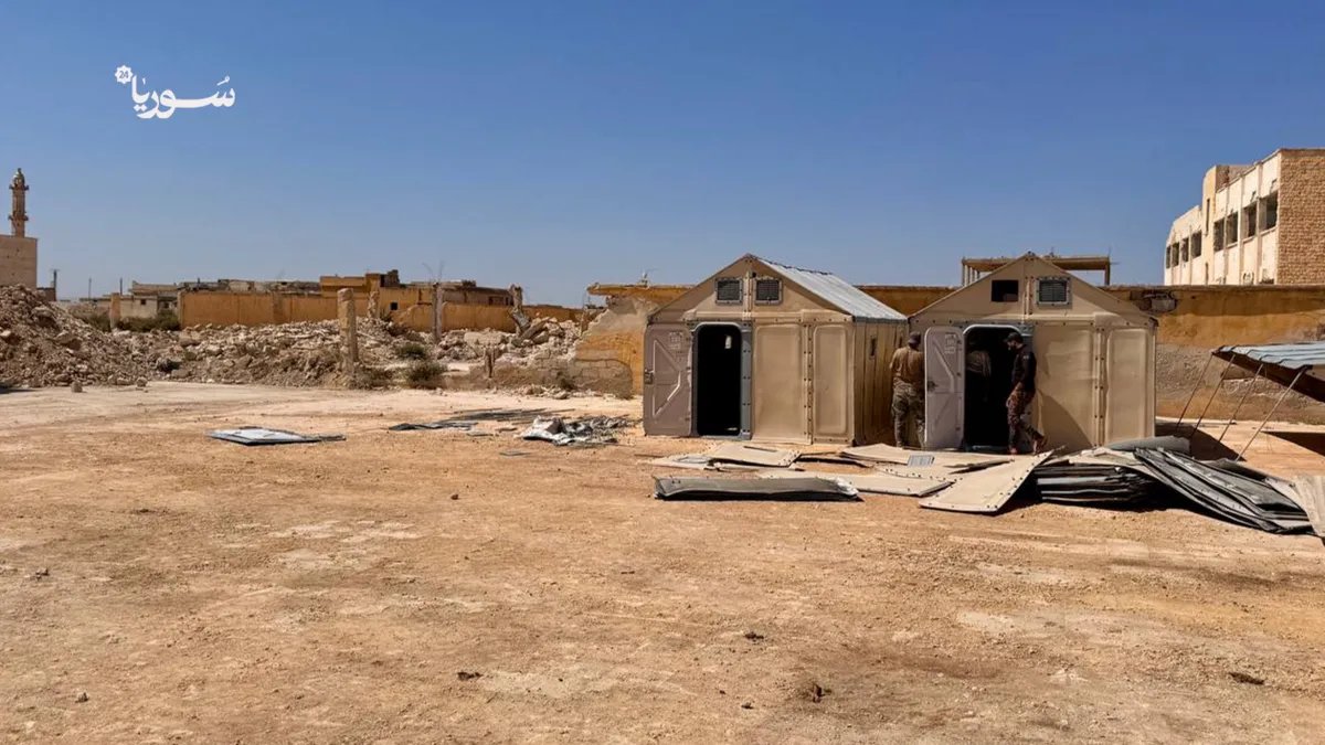 بجهود ذاتية.. أهالي قرية البوابية بريف حلب الجنوبي يعيدون الحياة إلى مدارسهم المدمرة