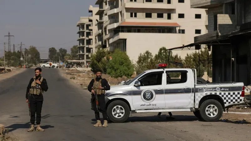 سوريا تسحب أسلحتها الثقيلة من الجنوب استجابة لمطالب إسرائيلية