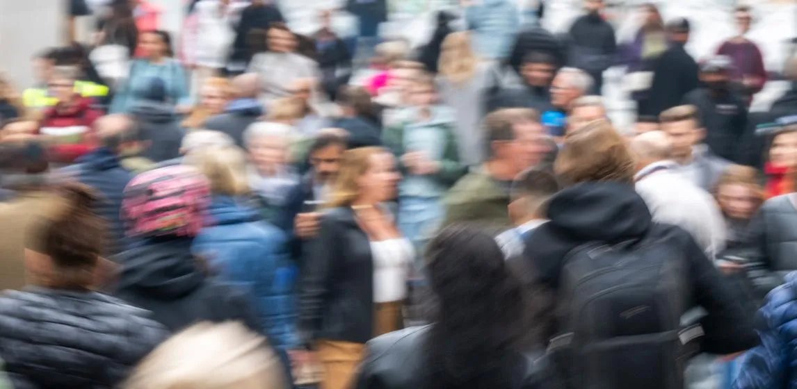 أزمة في ألمانيا: نصف الشباب تحت سن الخمسين يلجأون للاقتراض لتغطية نفقات المعيشة