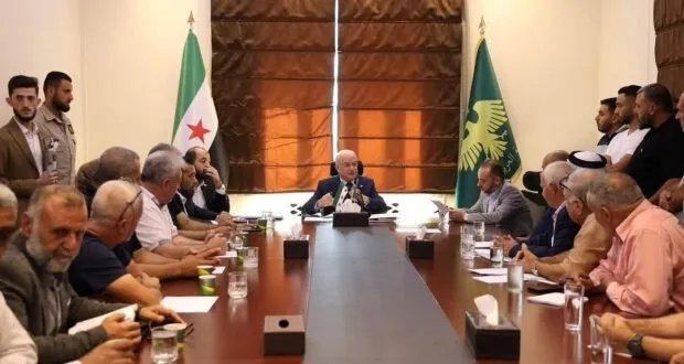 وزارة النقل تستمع لمطالب سائقي الشاحنات وتضع رؤى للنهوض بالقطاع