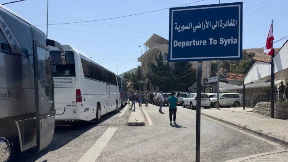لبنان يعيد النظر في أوضاع السوريين: تحويل صفة "نازح" إلى إقامة عمل