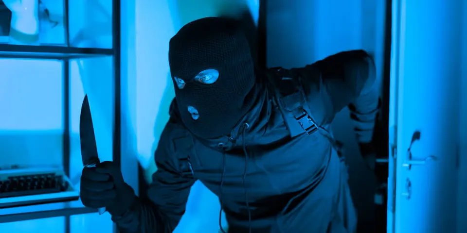 فيينا: القبض على مراهق سوري لاقتحامه متجراً وحيازته سلاحاً أبيض