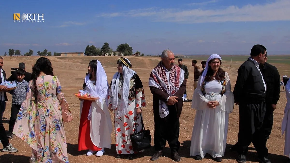 بهجة الأمل: الأيزيديون يحتفلون بعيد الأربعاء الأحمر في ريف القامشلي رغم التحديات