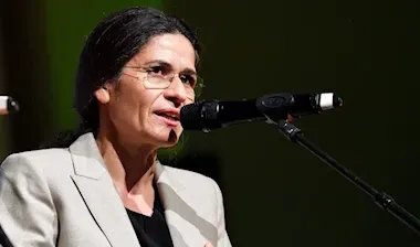 إلهام أحمد: التدخل التركي يعرقل حوار الإدارة الذاتية مع دمشق حول مستقبل سوريا