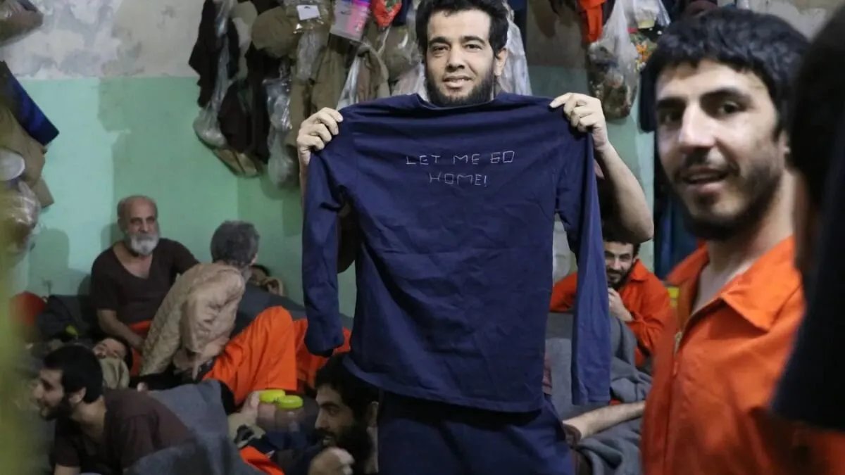 العراق يحاكم 47 فرنسيًا بتهم الإرهاب بعد تسليمهم من "قسد"