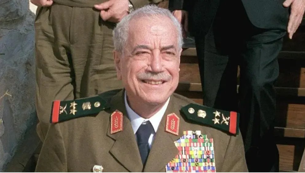 وثائق سرية تكشف: مصطفى طلاس وقّع أوامر إعدام جماعية في سوريا خلال الثمانينات